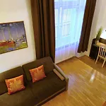 Safona - Pantheon Apartments